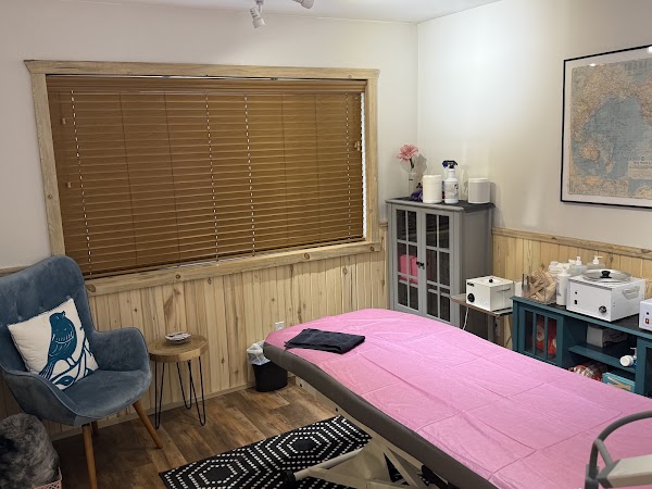 Mimi & Belle Beauty Bar 4