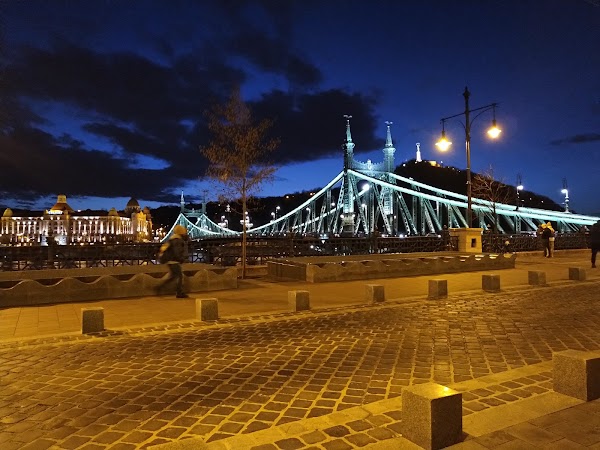 Fővám tér 2