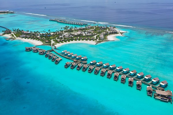 CROSSROADS Maldives
