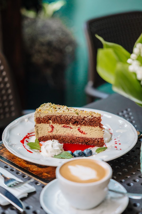 Starka | Restaurant & Vodkas 4