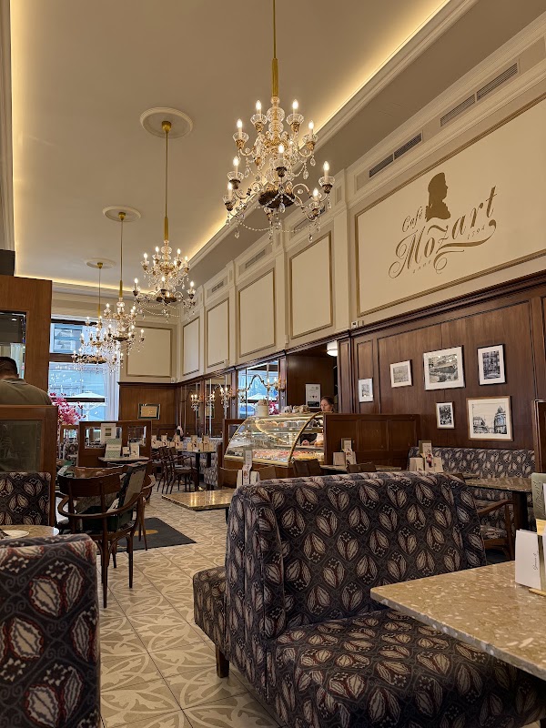 Café Mozart 2