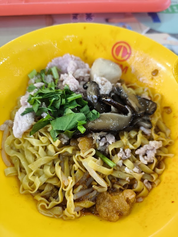 Yit Thong Mushroom Minced Meat Noodle 5