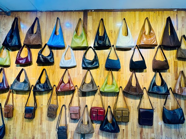 Mia Leather Shop 2
