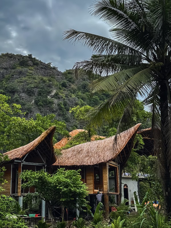 Lamia Bamboo Retreat