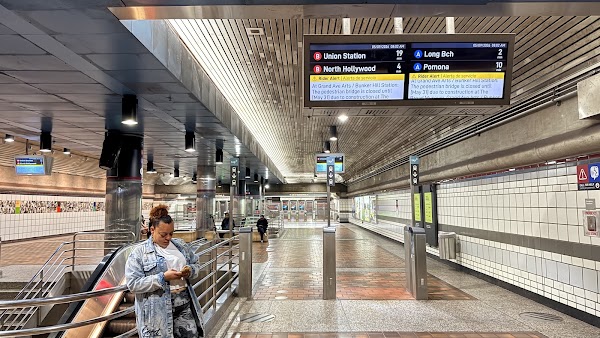 7th Street / Metro Center 4