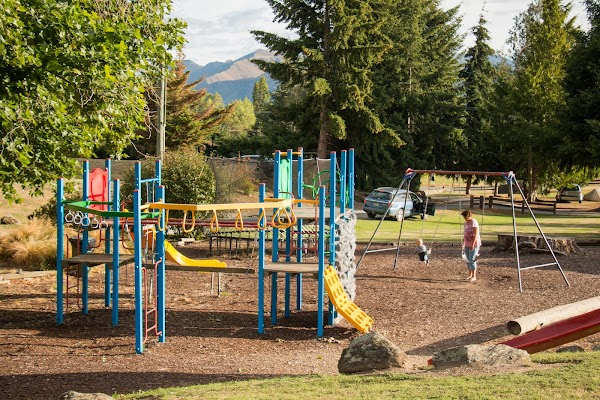 Mt Aspiring Holiday Park