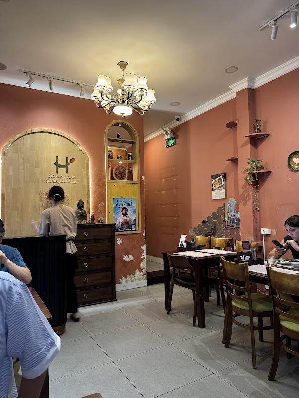 Heal and Celeb Vegan Restaurant 3