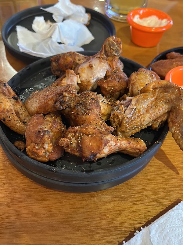 Hooters 2