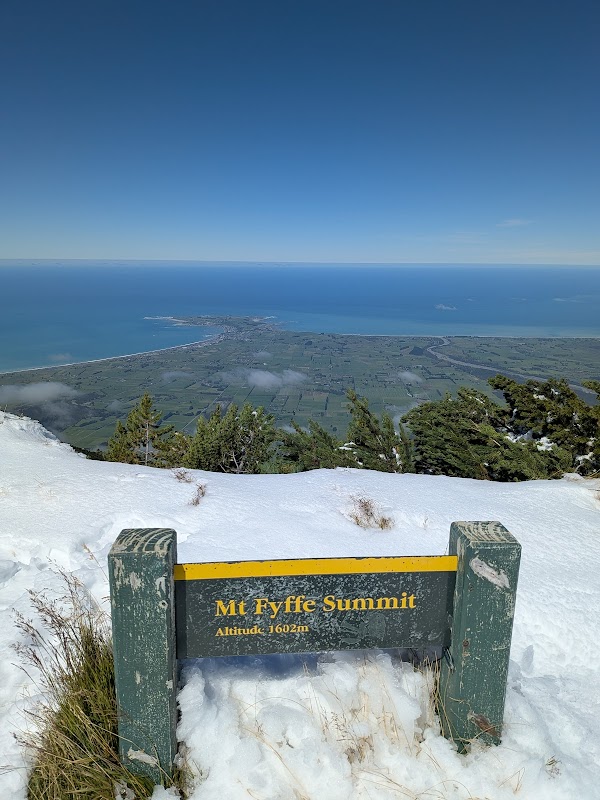 Mt Fyffe Carpark
