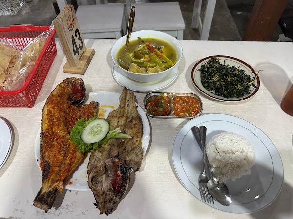 Laut Timor - Warung Ikan Bakar Khas NTT 4