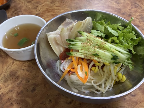 동진식당 동문시장점 5