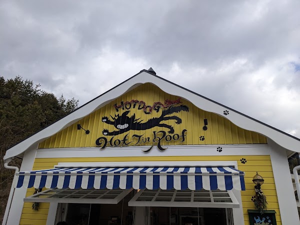 Hotdog Stand “Hot Tin Roof”