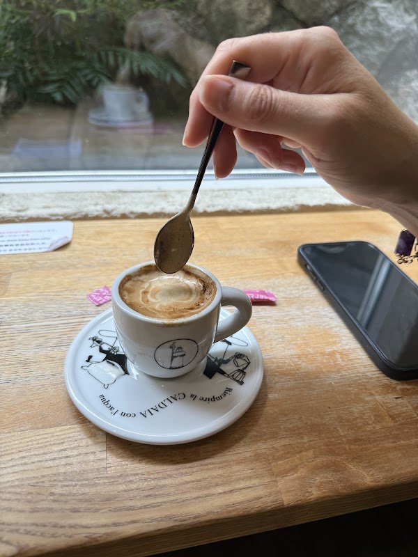 Ninenzaka Cafe Garakuta 3
