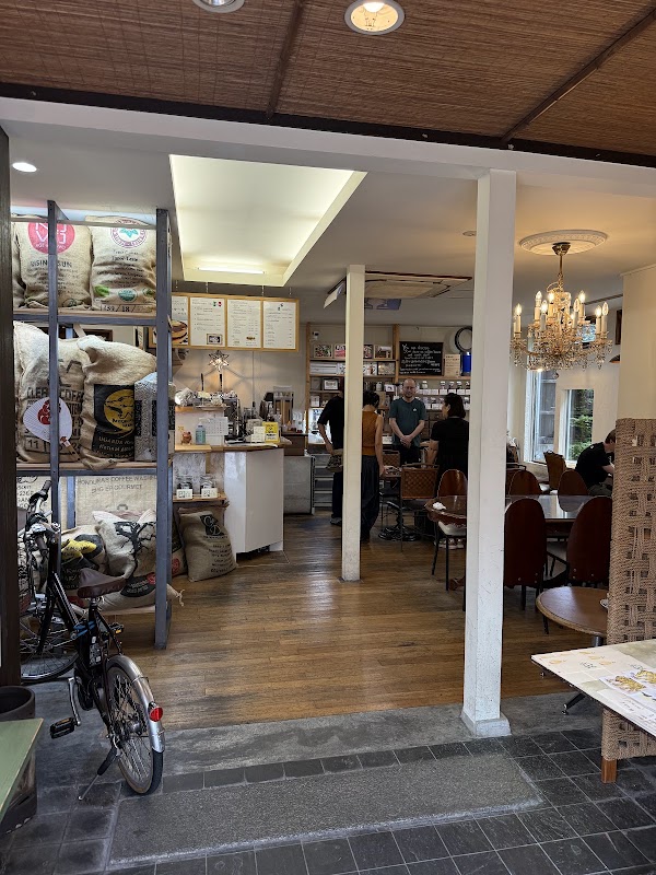 Ninenzaka Cafe Garakuta 2