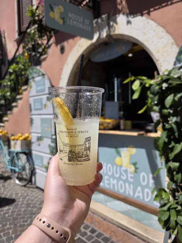 House of Lemonade and Spritz 2