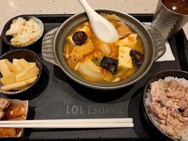 嘉義林聰明沙鍋魚頭 Taipei 101店 5