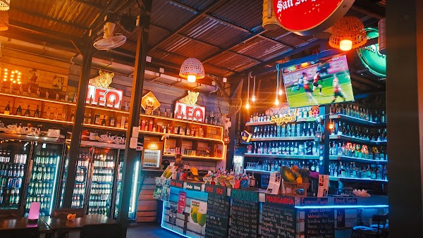 Night Market, Cafe 'Vintage 5