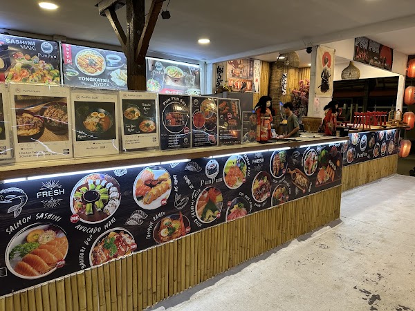 Night Market, Cafe 'Vintage 4