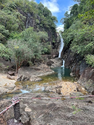 Khlong Phlu Waterfall