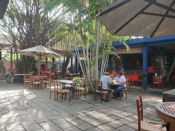 Barefoot Garden Cafe 2