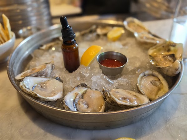 Pêche Seafood Grill 4