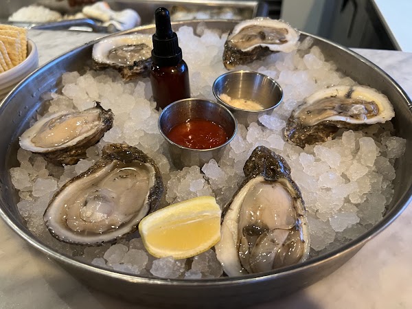 Pêche Seafood Grill 2