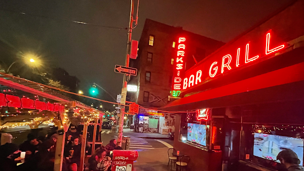 Parkside Lounge 1