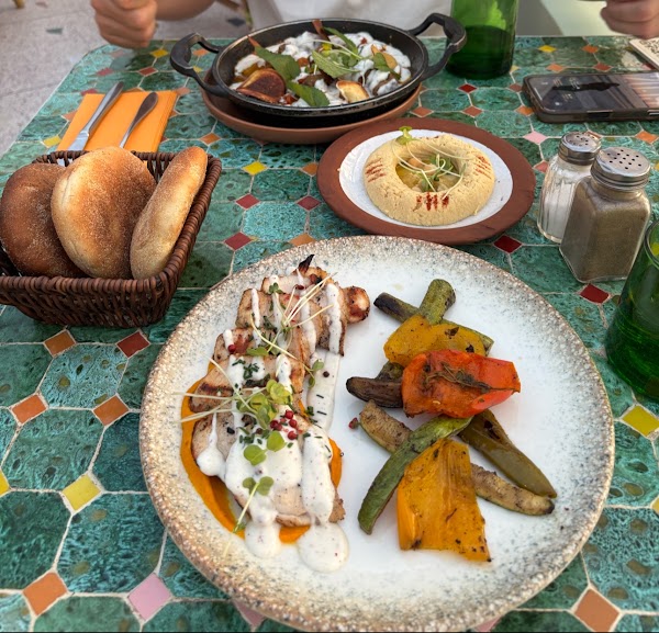 MÖ-MÖ Restaurant (sans reservation) 3