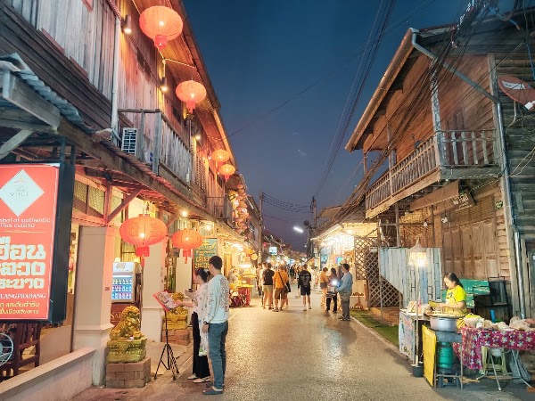 Chiang Khan Walking Street 5
