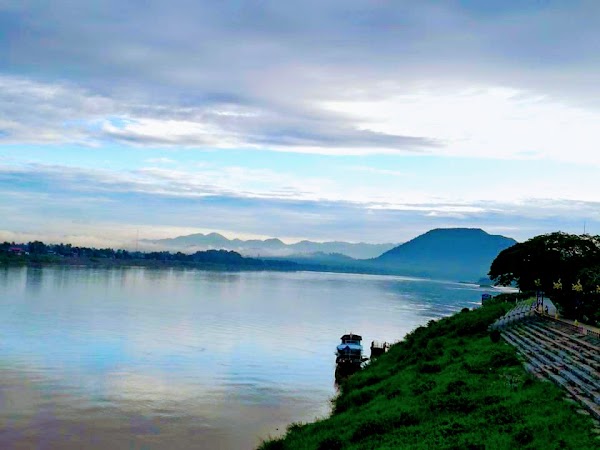 Chiang Khan Walking Street 2