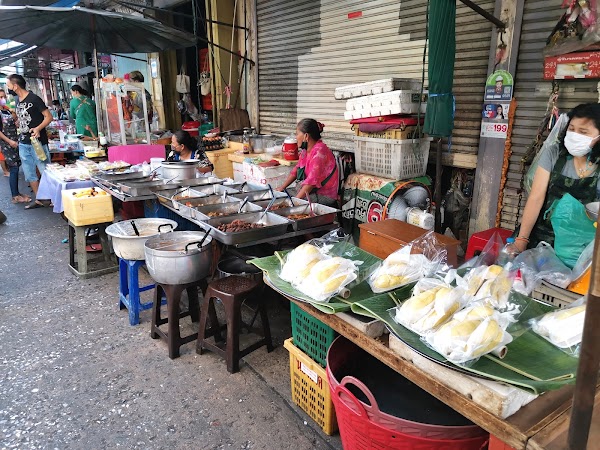Trok Mor Morning Market 5
