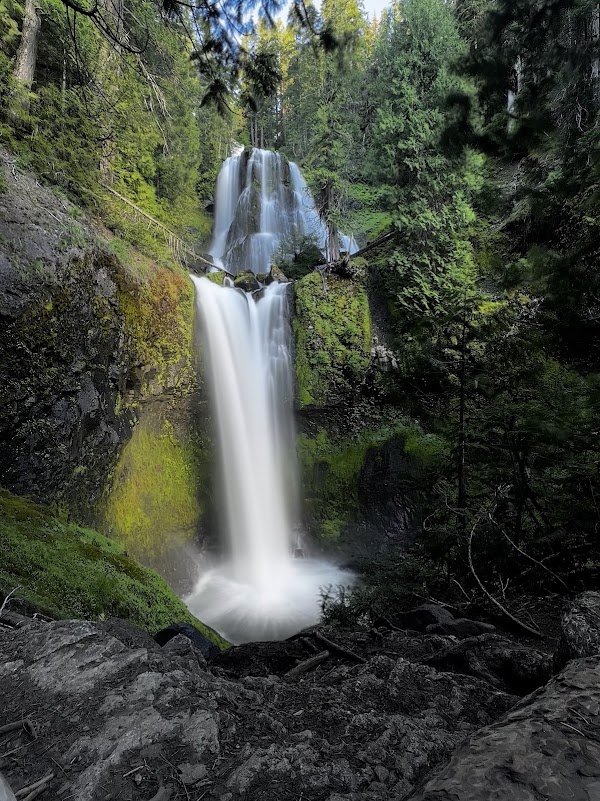Trailhead: Falls Creek Falls
