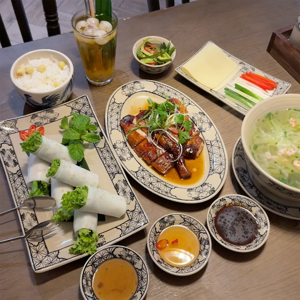 MAMMOM restaurant - Vietnamese Cuisine 3