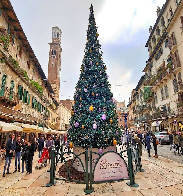 Piazza Erbe 2