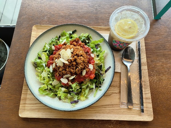 Rakuen Cafe 2