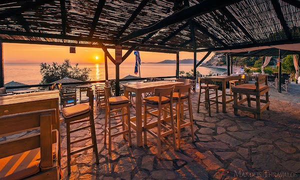 Navagos Coastal Resto & Bar