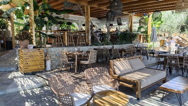 Navagos Coastal Resto & Bar 2
