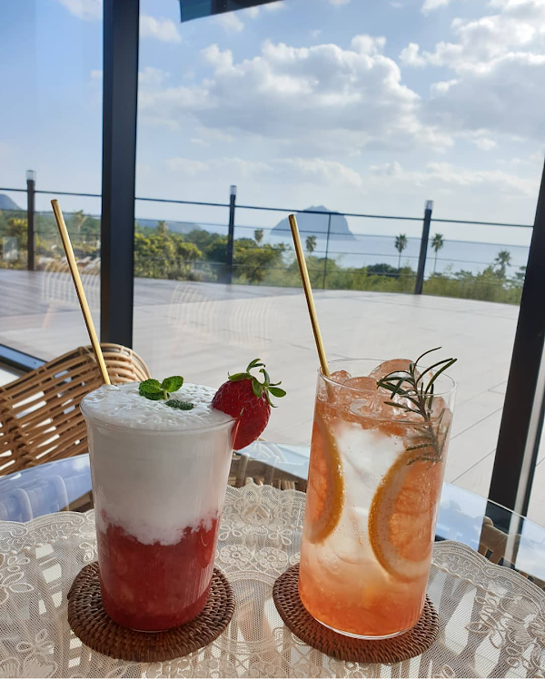 Cafe Fallin 5