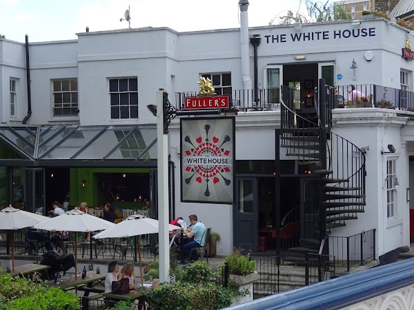 The White House, Guildford 1