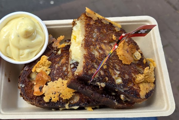 MONTY'S Toasties 2