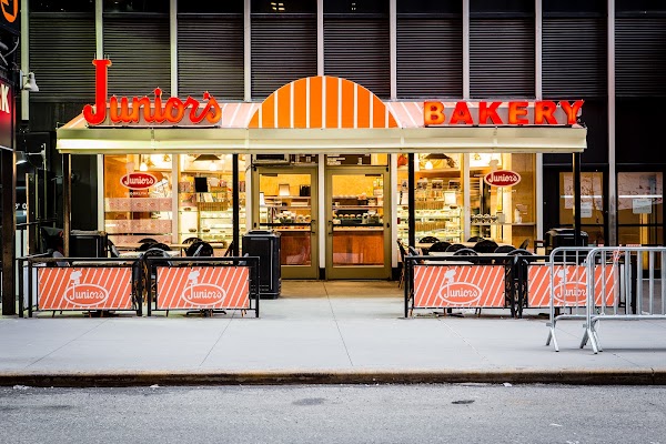 Junior's Restaurant & Bakery 1