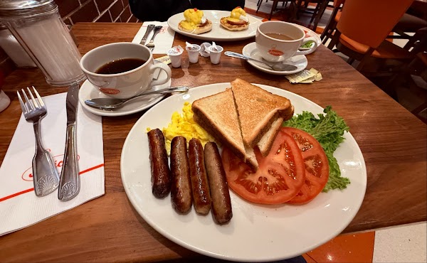 Junior's Restaurant & Bakery 2