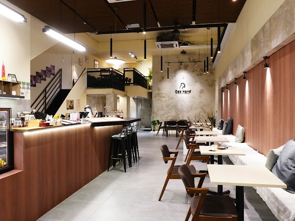 Dab Hand by Hiritsu Coffee Roastery