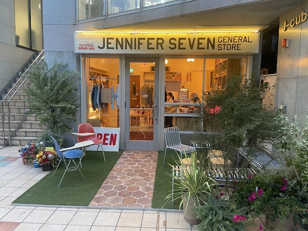 Jennifer Seven
