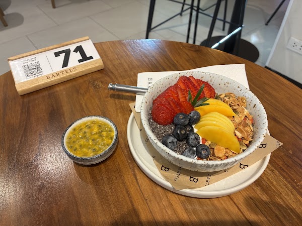 BARTELS Sukhumvit - Sourdough Sandwiches, Coffee & Juicery 3