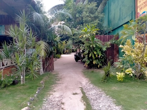 JJ's Backpackers Village