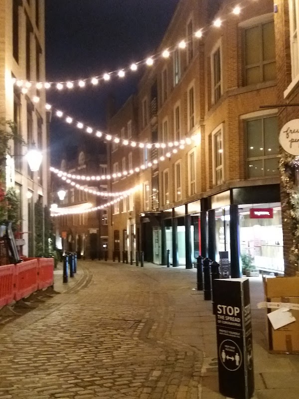 Floral Street 5