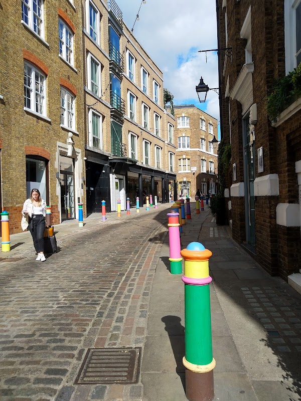 Floral Street 4