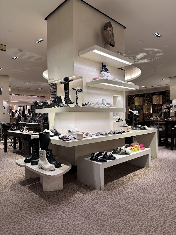 Bergdorf Goodman 4