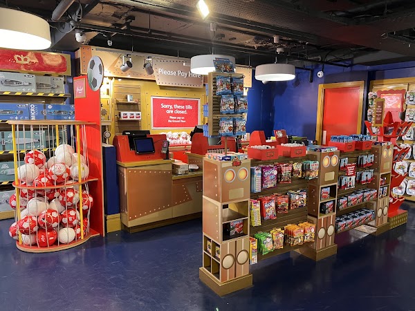 Hamleys 4